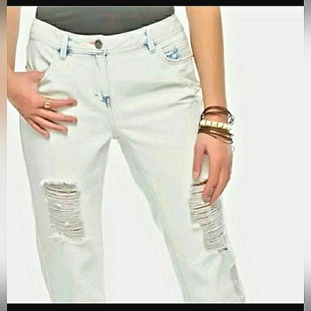 BONGO Junior's Destructed Bleached Boyfriend Jeans Sz 1 NEW! Super cute!